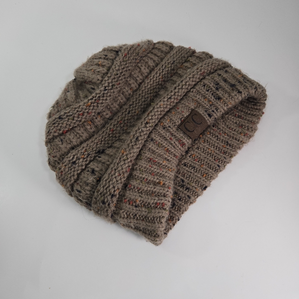 CC Boutique winter beanie - Picture 7 of 7